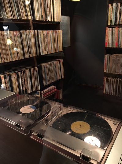 名曲喫茶　時の回廊！